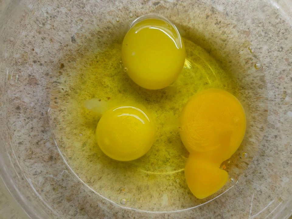 Шаг 8: Свиные отбивные в яйце