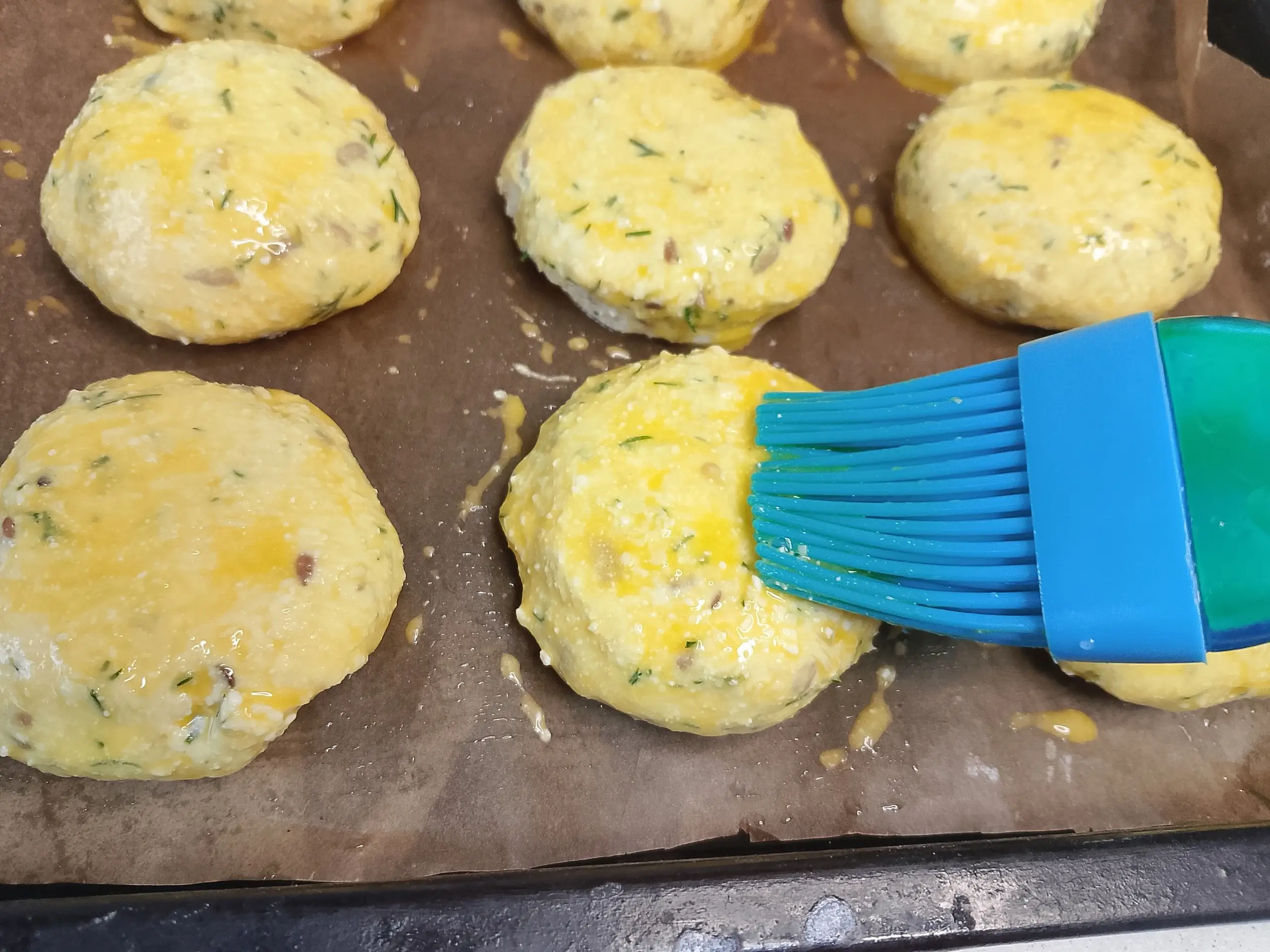 Шаг 8: Сырные булочки