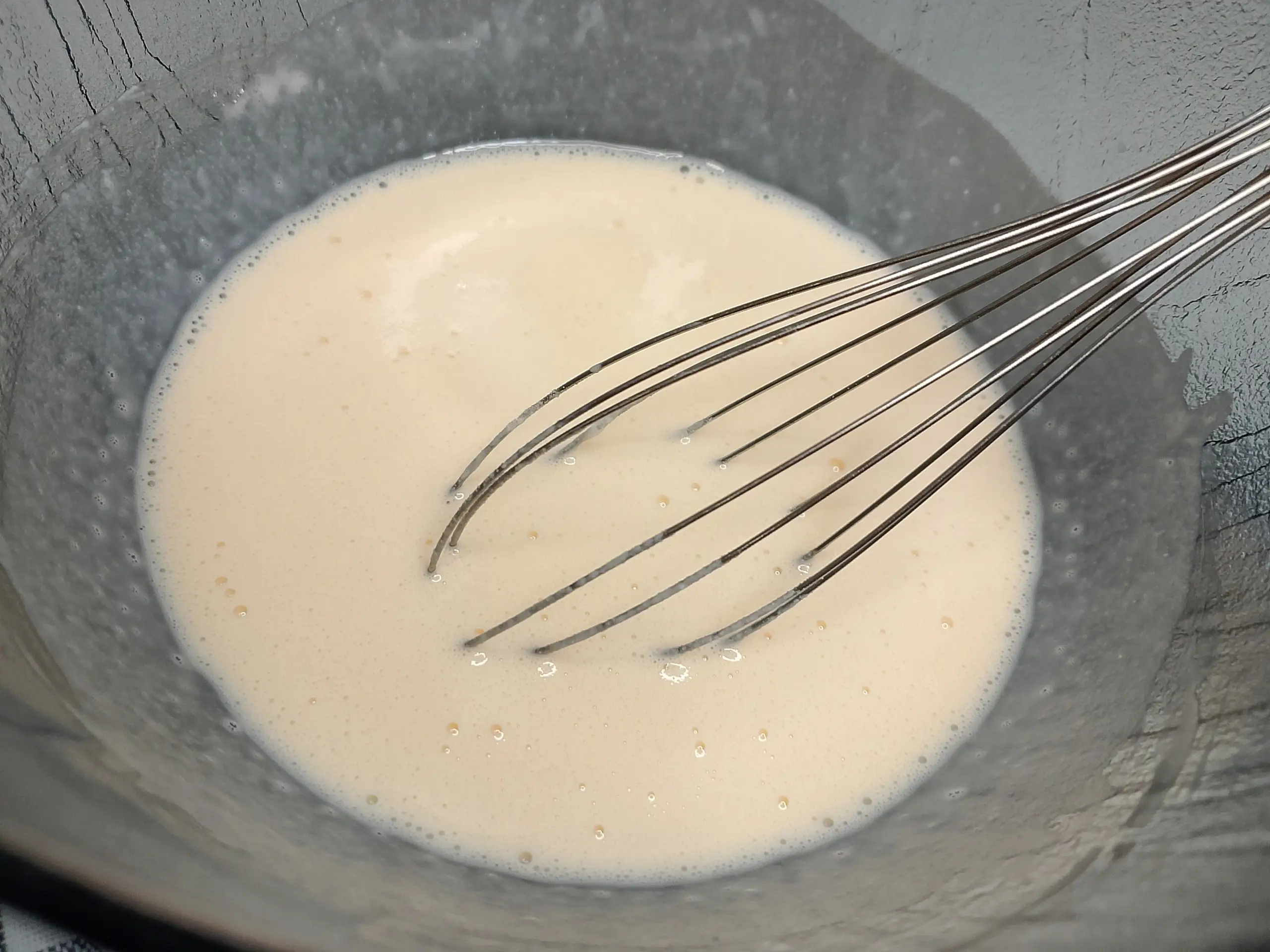 Шаг 8: Тонкие блинчики на йогурте