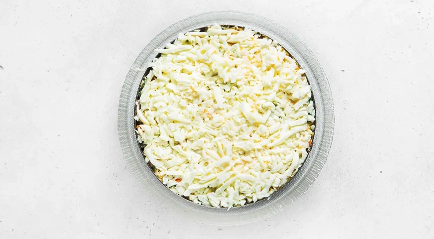 Торт «Оливье»: шаг 8