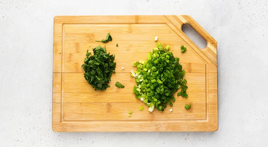 Тушеная картошка с тушенкой: шаг 8