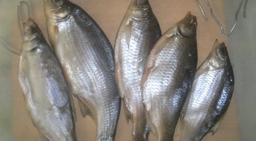 Вяленые лещи и тарань: шаг 8