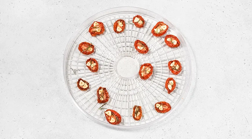 Вяленые помидоры в сушилке: шаг 8