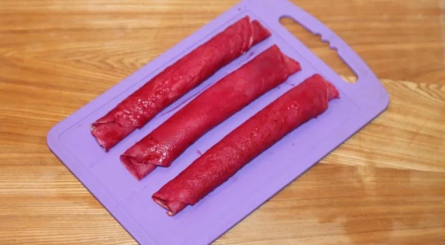 Закусочный торт Селедка под шубой: шаг 8