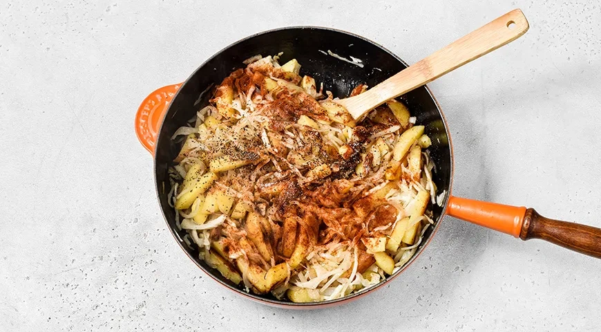 Жареная картошка с капустой: шаг 8