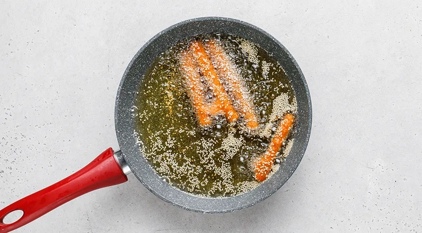 Жареные картофельные палочки из пюре: шаг 8