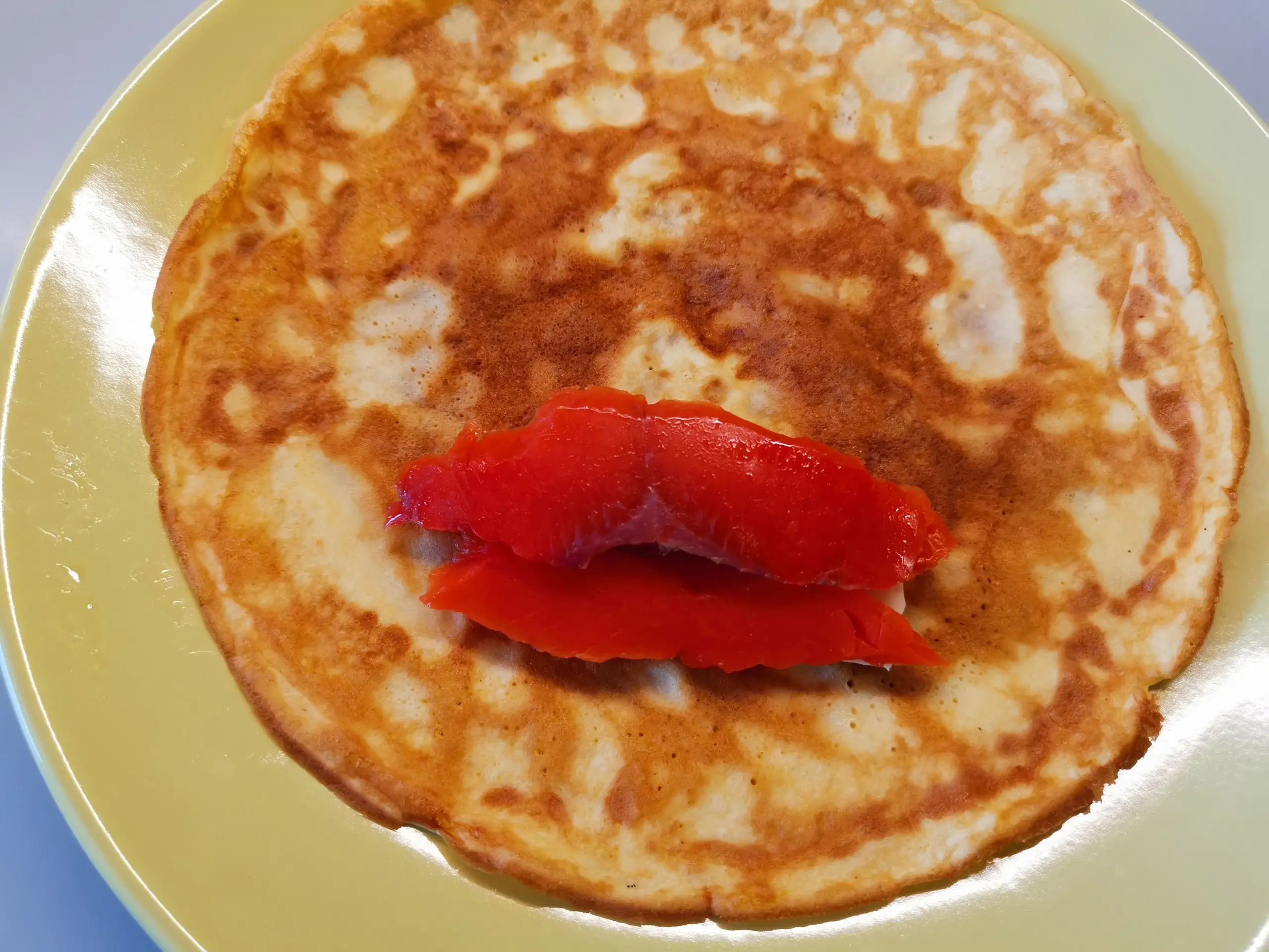 Шаг 9: Блины с красной рыбой