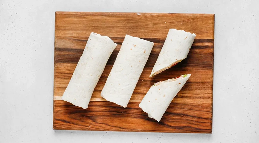 Цезарь-ролл с креветками: шаг 9