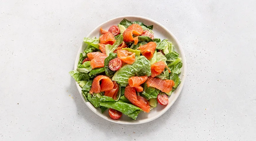 Цезарь с красной рыбой: шаг 9