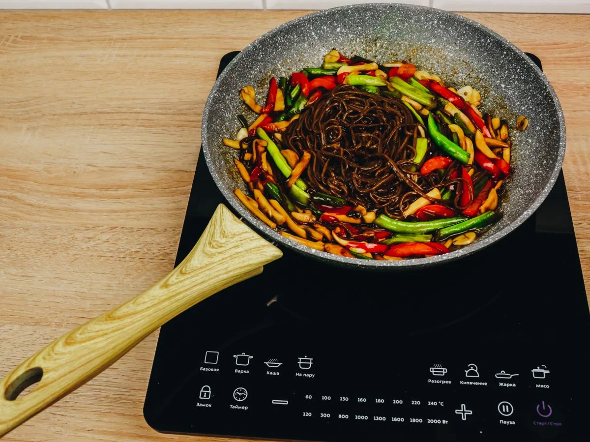 Шаг 9: Гречневая лапша с овощами и грибами