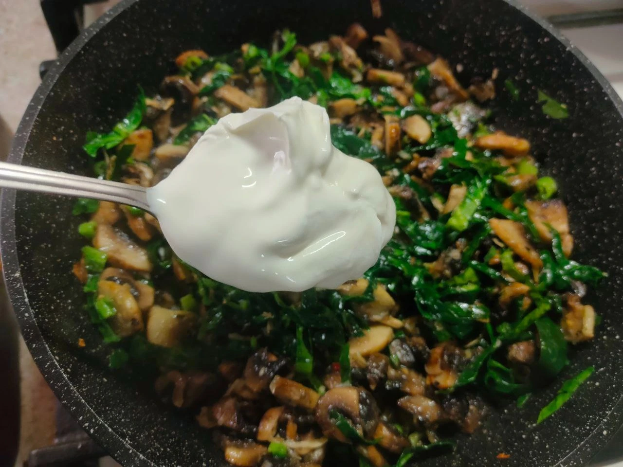 Шаг 9: Грибная начинка для блинов