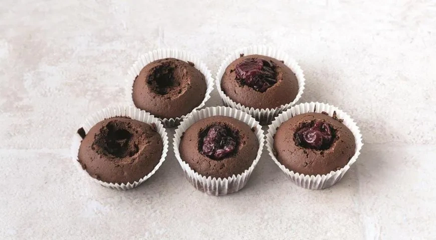 Капкейки Черный лес: шаг 9