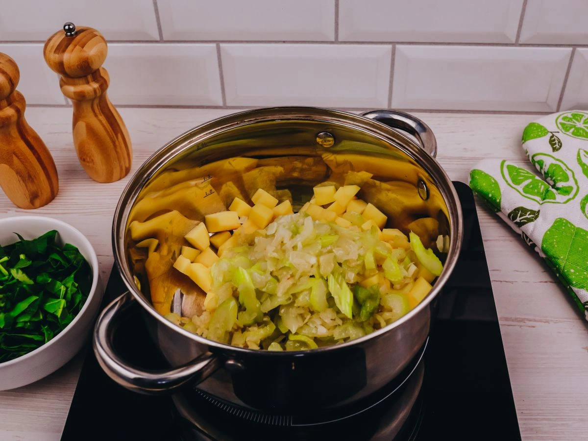 Шаг 9: Крем-суп с брокколи и шпинатом