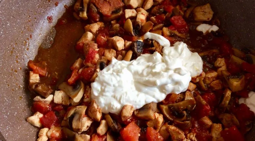 Курица в сливочно-томатном соусе: шаг 9