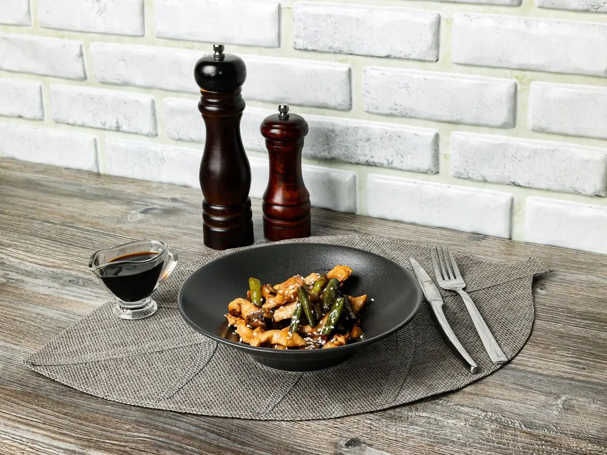 Шаг 9: Курица со стручковой фасолью и шампиньонами