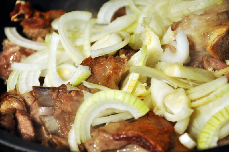 Шаг 9: Лагман поузбекски