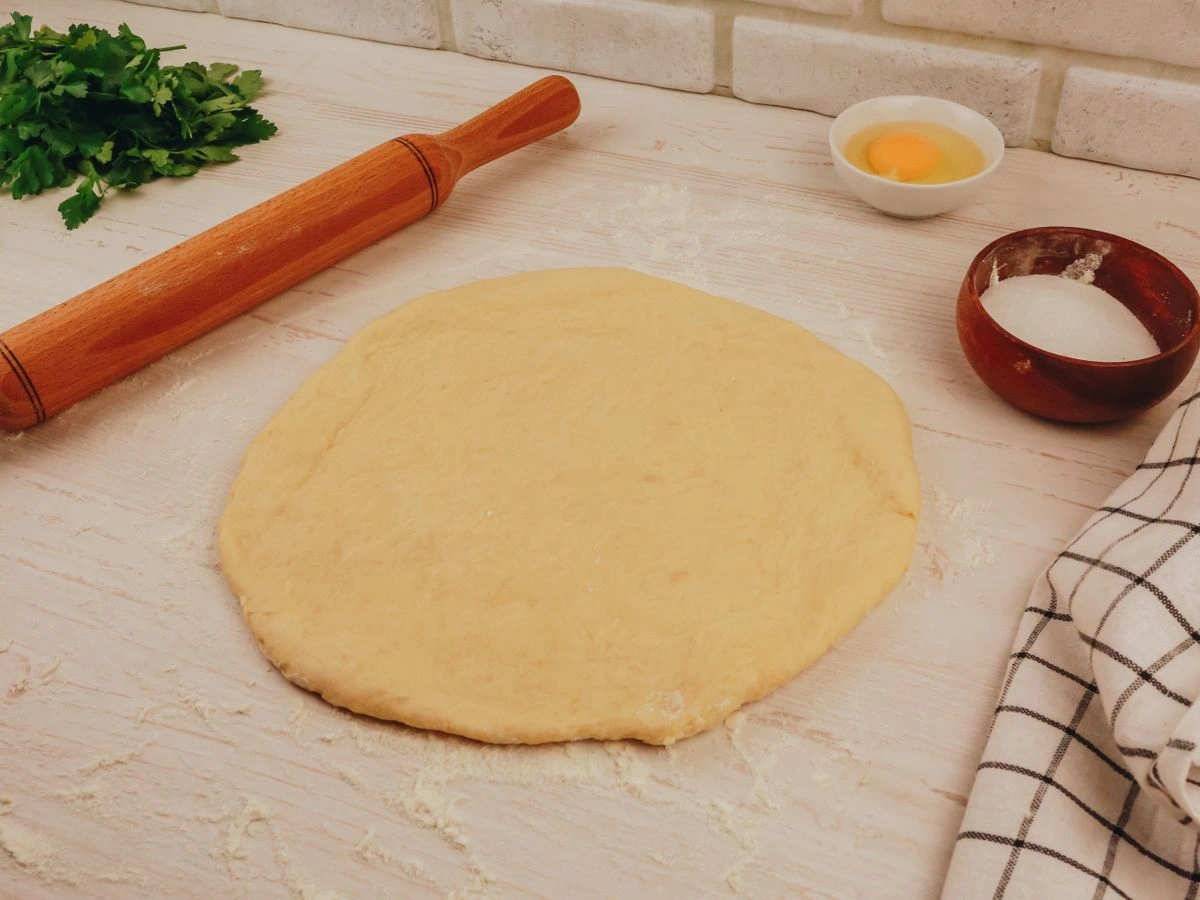 Шаг 9: Лепёшка с сыром, зеленью и творогом