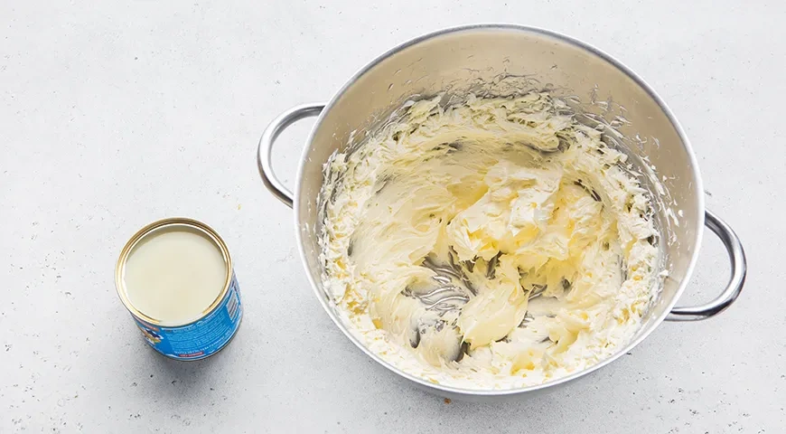 Медовик с бананом: шаг 9