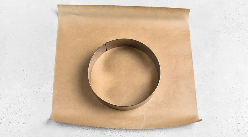 Медовик с малиной: шаг 9