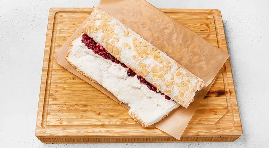 Меренговый рулет без сахара: шаг 9