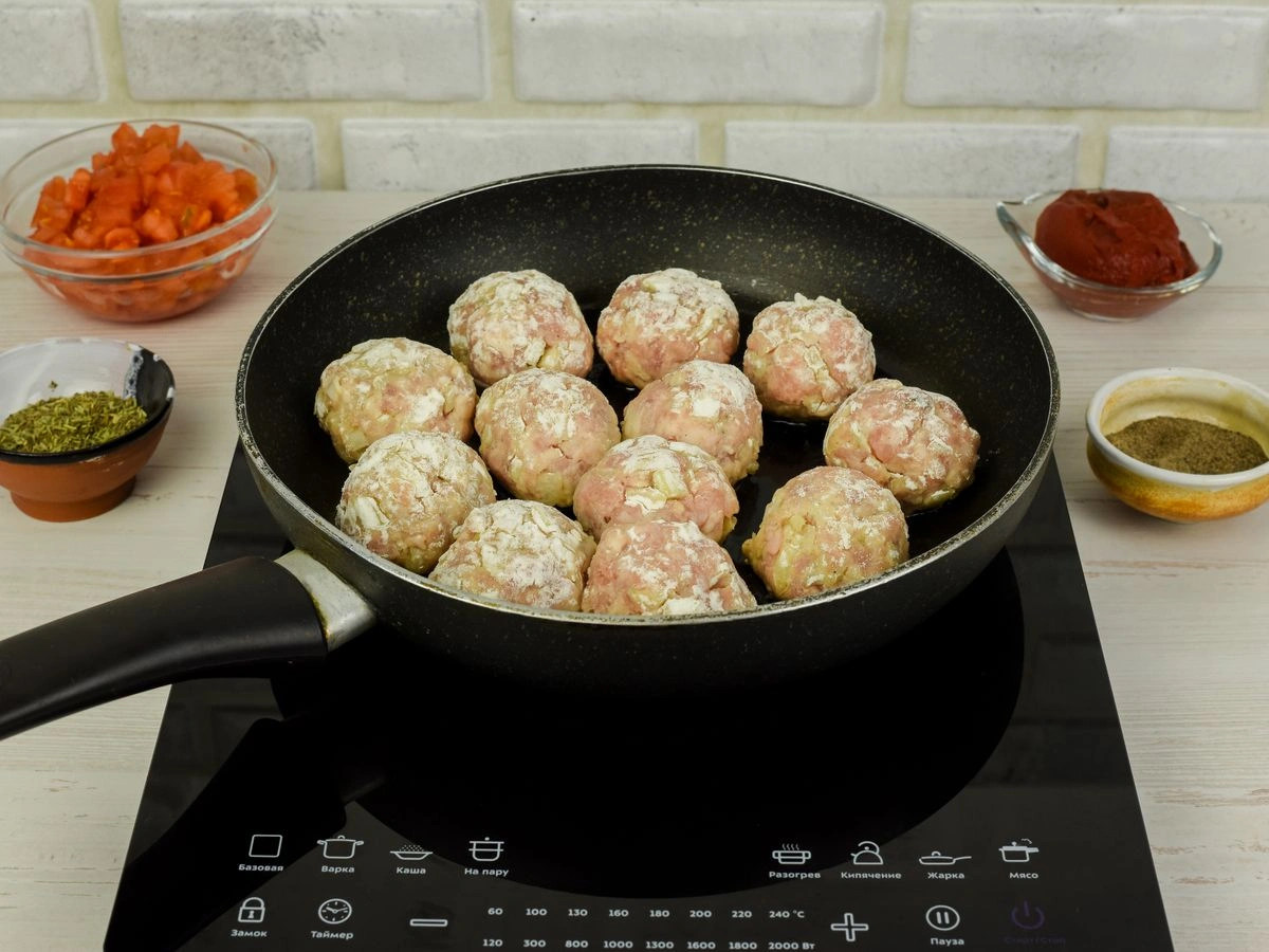 Шаг 9: Паста с фрикадельками