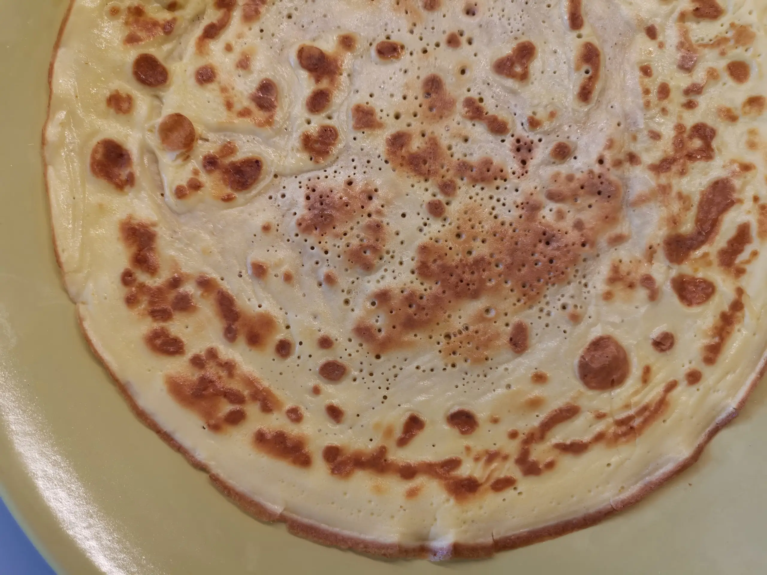 Шаг 9: ПП-блины с красной рыбой и творожным сыром