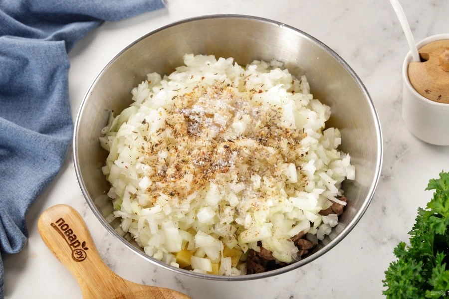 Шаг 9: Простой мясной пирог с картошкой