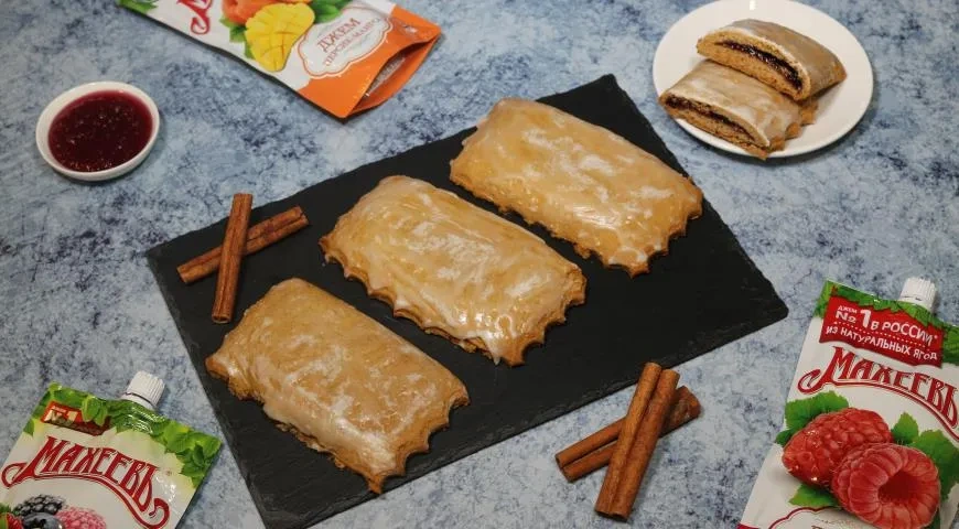 Пряники с джемом с "Махеевъ" на 14 февраля: шаг 9