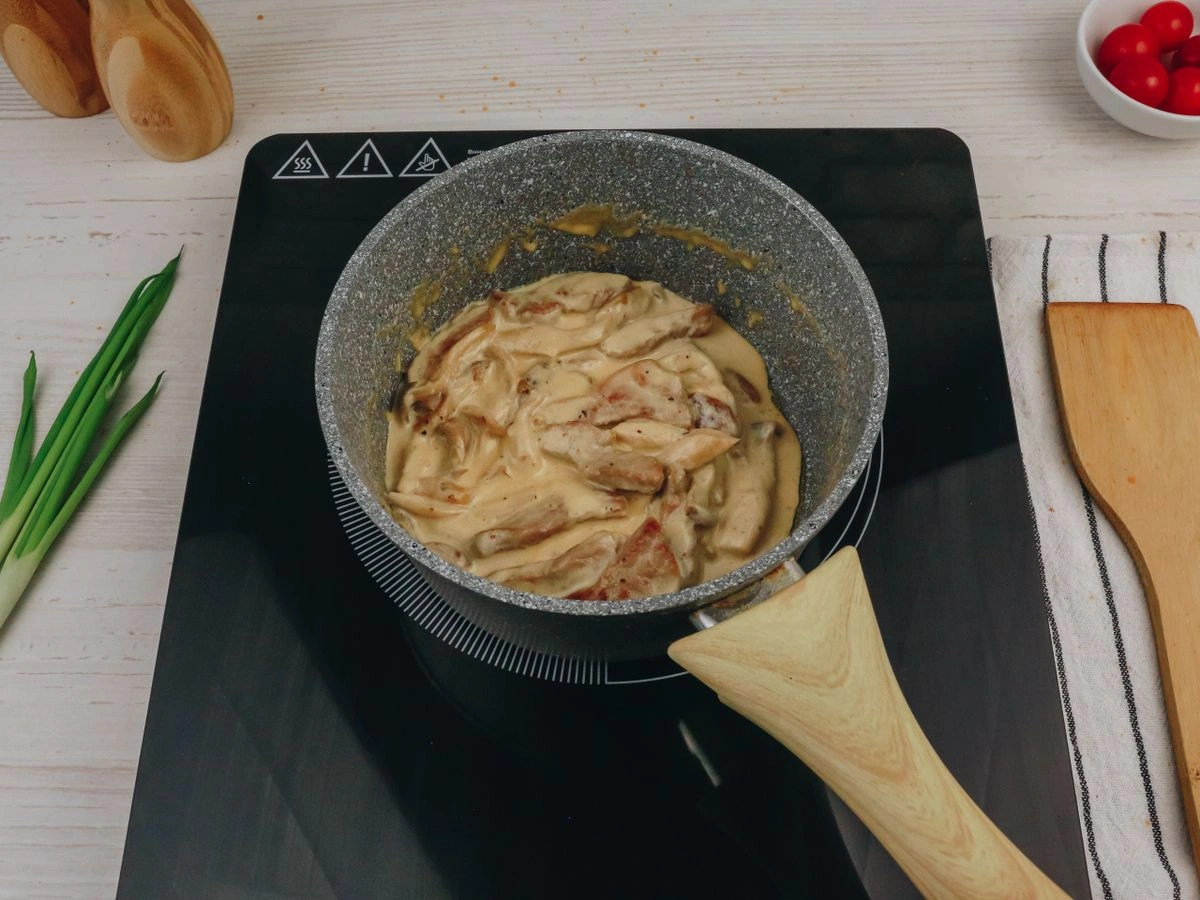 Шаг 9: Пюре с бефстроганов