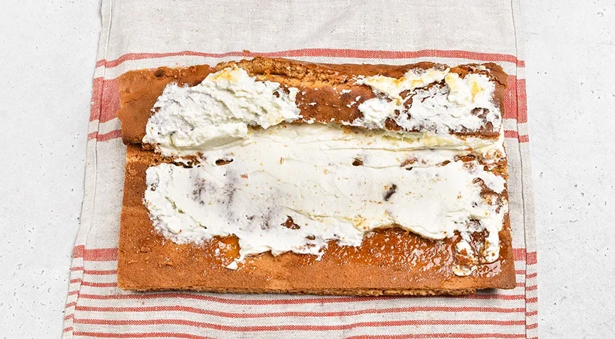 Рулет Медовик: шаг 9