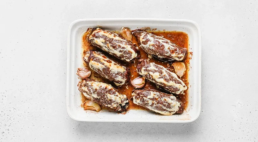 Рулетики из говядины с черносливом и грецкими орехами: шаг 9