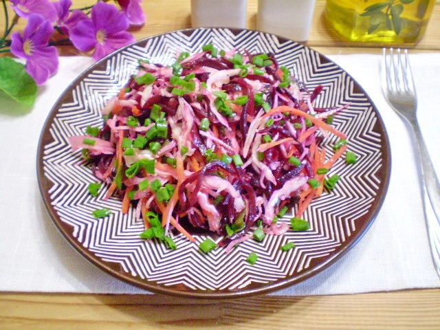 Шаг 9: Салат цветной