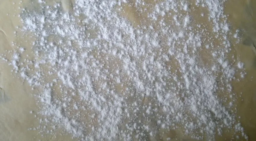 Штрудель с яблоками и грушами: шаг 9