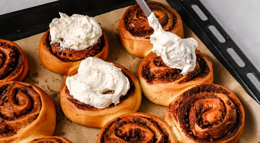 Синнабоны с шоколадом: шаг 9