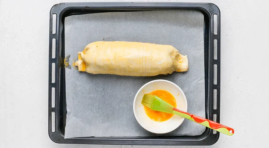 Свинина, запеченная в слоеном тесте: шаг 9