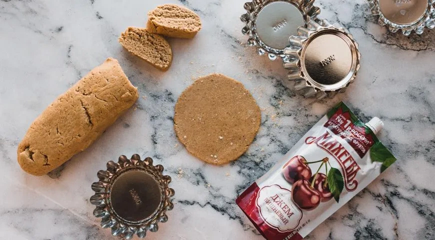 Тарталетки с джемом Махеевъ на 8 марта: шаг 9