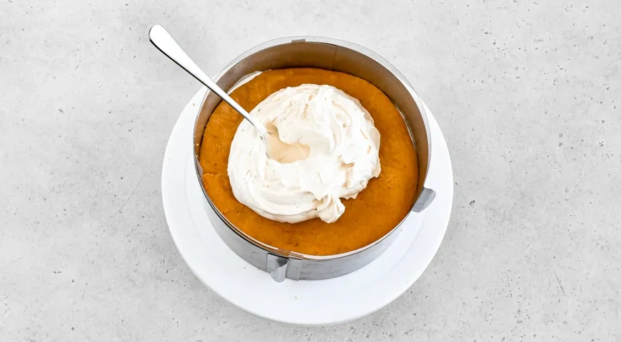 Торт Карамельная девочка: шаг 9