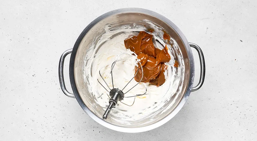 Торт «Золотой ключик»: шаг 9