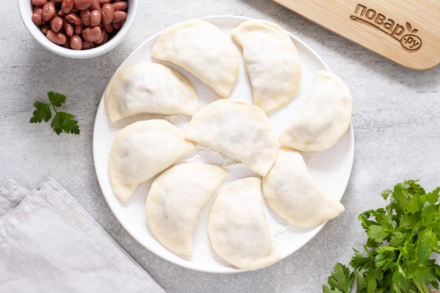 Шаг 9: Вареники с фасолью