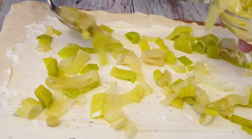 Завитушка с лососем: шаг 9